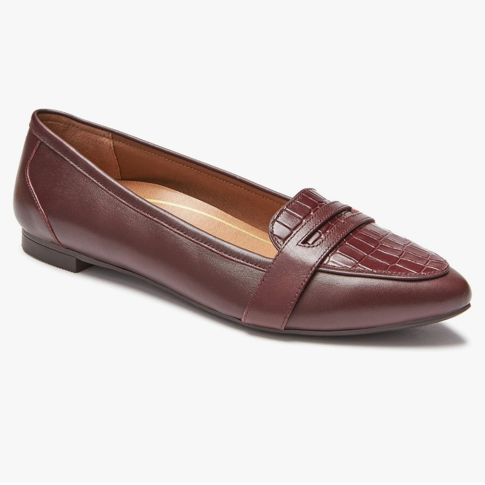 Vionic Savannah flats size 7.5